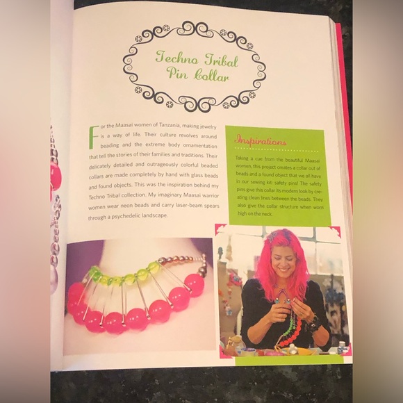 The Sparkle Factory Book & 2 Tarina Tarantino Black Heart Stretch Bracelets - Picture 13 of 16